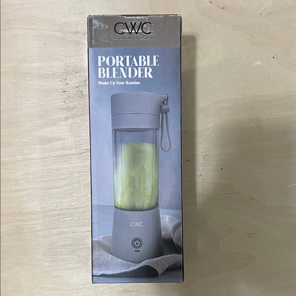 CWC Portable Blender in Gray - Picture 2 of 4